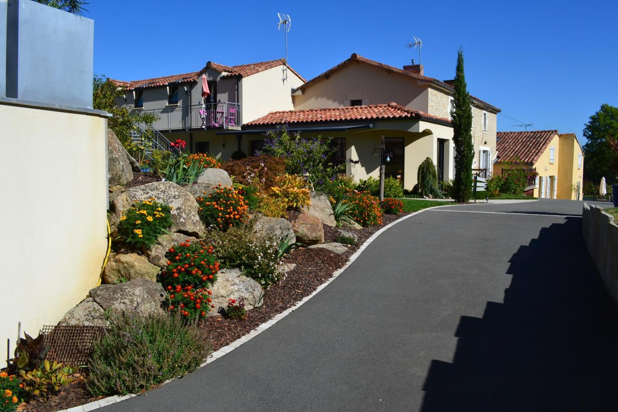 Gites De La Bibudiere Le Boupere Bagian luar foto