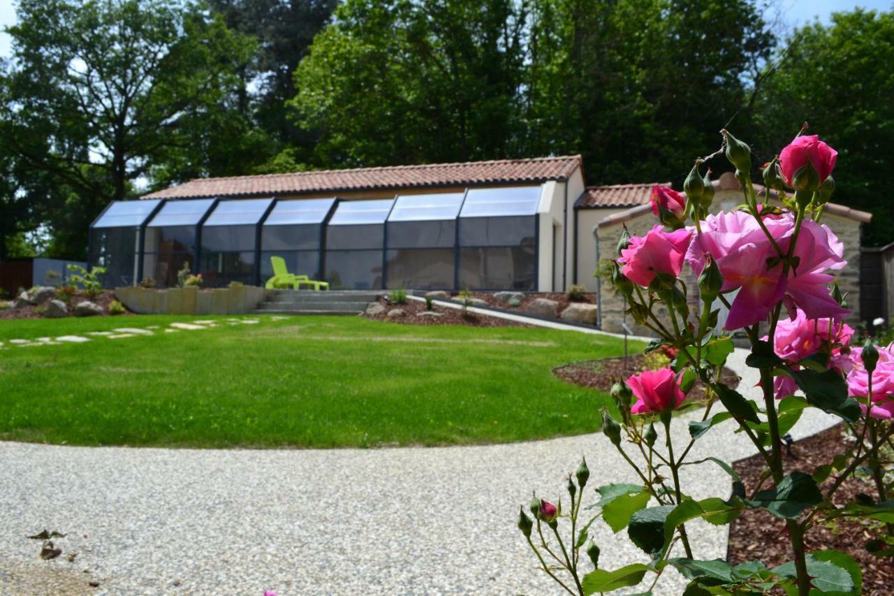 Gites De La Bibudiere Le Boupere Bagian luar foto